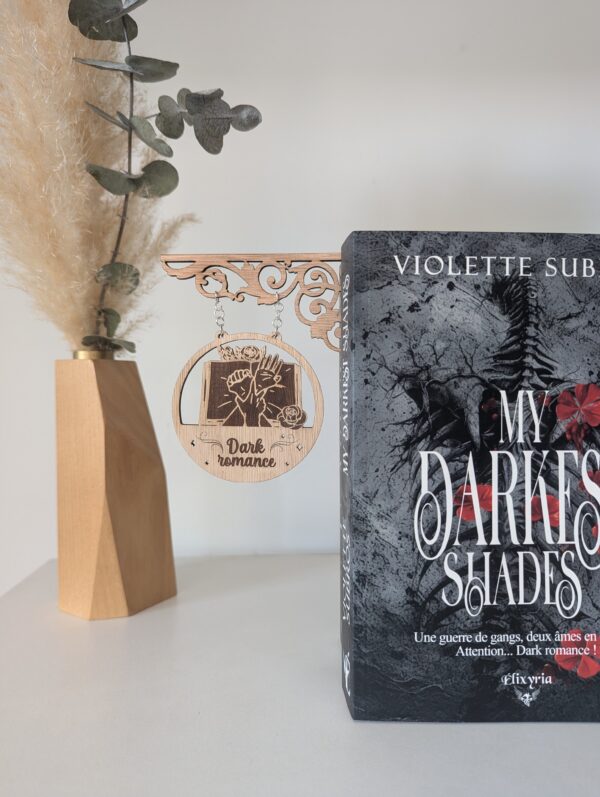 Enseigne de bibliothèque Dark romance comance
